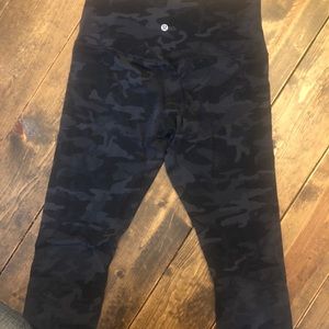 GUC Lululemon Align Crop 21” leggings
